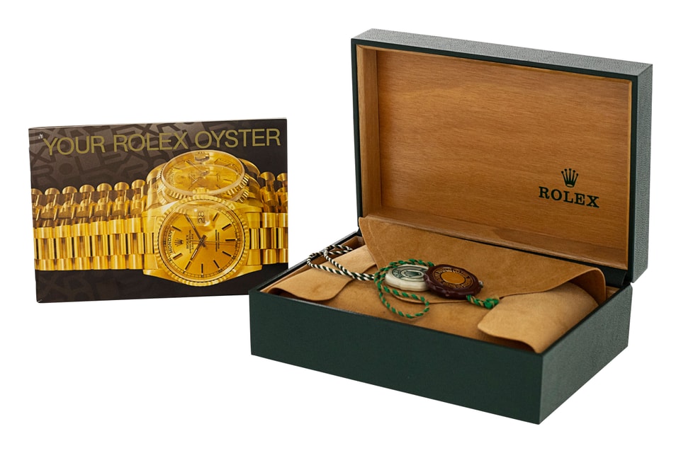 Rolex GMT Master 16700 Image 4